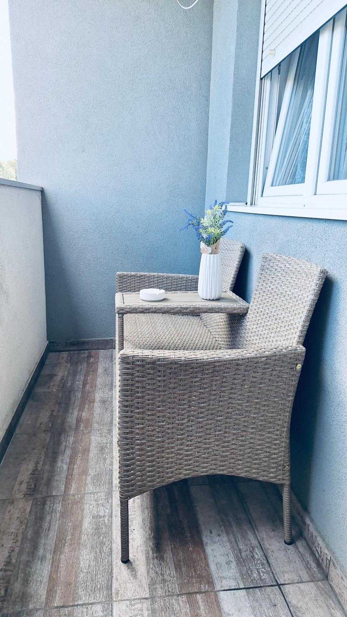 Dream Rental Pirot Apartman Bagian luar foto